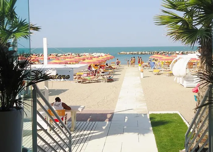 Baldinini & Gb Restaurant Римини