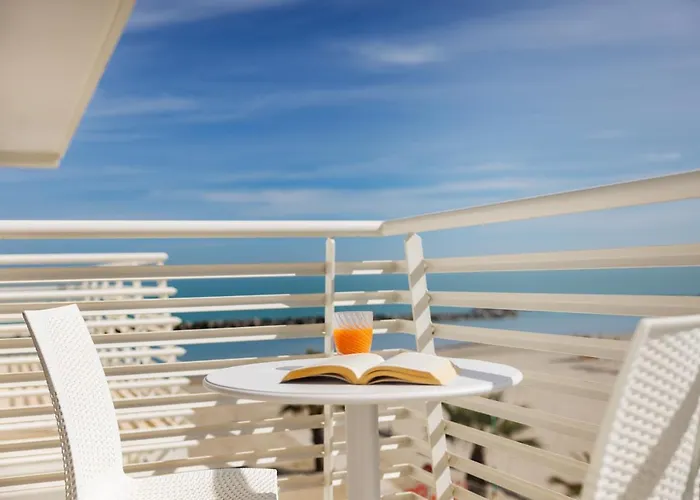 Baldinini & Gb Restaurant 里米尼