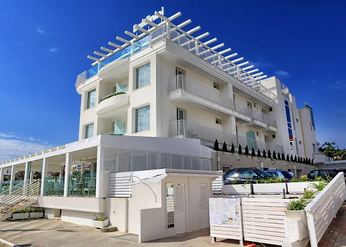 Отель Baldinini & Gb Restaurant Римини