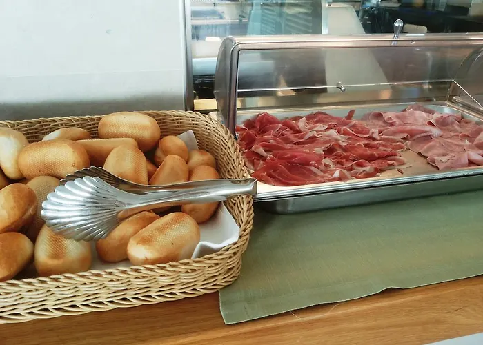 Baldinini & Gb Restaurant Римини