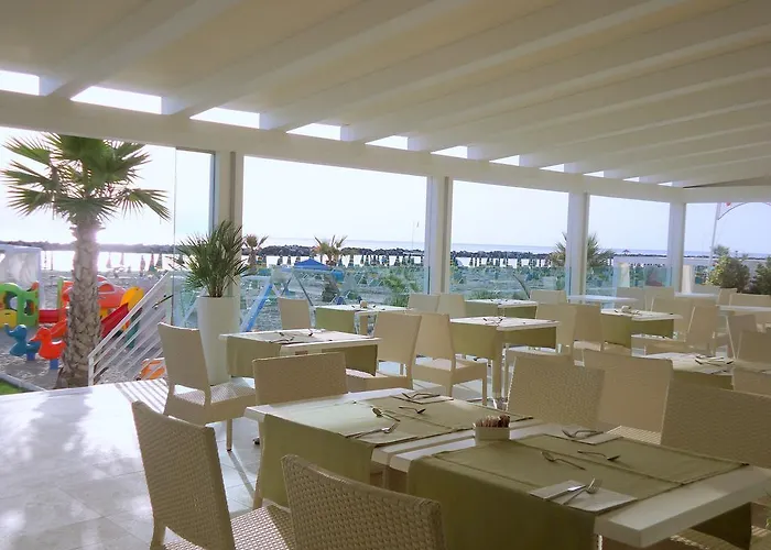 Отель Baldinini & Gb Restaurant Римини